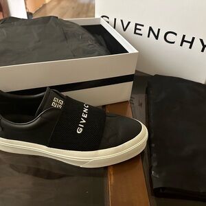 Givenchy Black and White Men's Sneakers